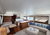 AMAZING GRACE 59ft Hatteras luxury yacht for sale - main salon