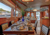 SIR JON II 90ft Hatteras sold superyacht - dining area