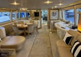 DARE TO DREAM 80ft Lazzara Yachts sold superyacht - main salon