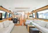 MONTRACHET 80ft Ferretti Yachts sold superyacht - main salon