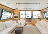 MONTRACHET 80ft Ferretti Yachts sold superyacht - main salon