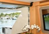MONTRACHET 80ft Ferretti Yachts sold superyacht - main salon