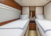 100 Ocean Alexander SHORT GAME Guest Stateroom