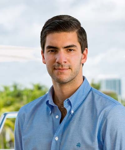 yacht broker Dean Pappas Moran Yachts