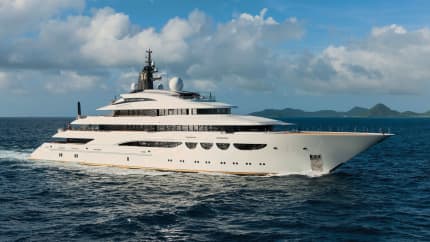 Luxury yacht QUATTROELLE, a completed new build project