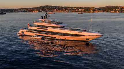 FELICITÀ 164ft Mangusta completed superyacht - profile view