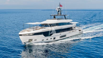 125ft Azimut yacht ALE III — exterior