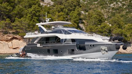 88ft Azimut yacht ALUMINIA TOO — exterior