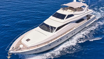 79ft Ferretti Yachts yacht APEΙRON BLUE — exterior