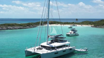 62ft Lagoon yacht ASCENSION — exterior