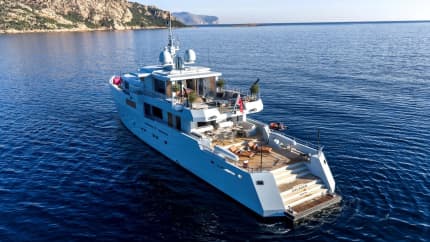 124ft Tansu yacht CALADAN — exterior