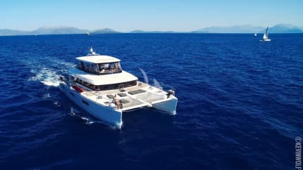 64ft Lagoon yacht CUTE LITTLE CAT u2014 image 2