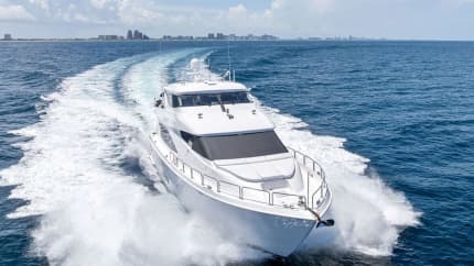 80ft HATTERAS yacht GRIFFIN u2014 exterior