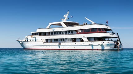 157ft Custom Line yacht IL MARE — exterior