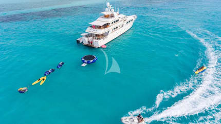 142ft Palmer Johnson yacht LADY J — exterior