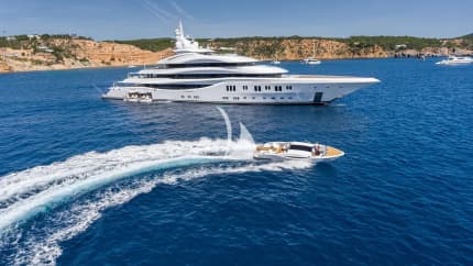 299ft Lurssen yacht LADY LARA — exterior