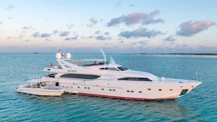112ft Custom Line yacht MAMBO — exterior