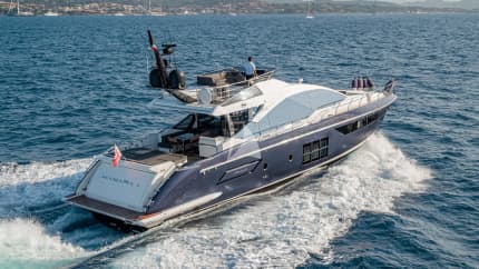 71ft Azimut yacht MANARA PRIMA — exterior