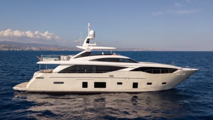 98ft PRINCESS YACHTS yacht NADIRA u2014 exterior