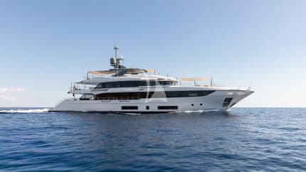 144ft Benetti yacht PAPER MOON — exterior