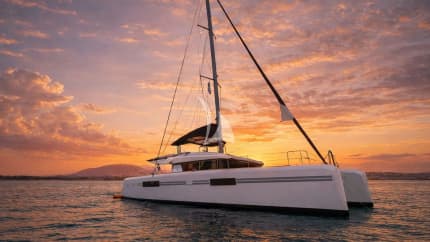 52ft Lagoon yacht ROYAL FLUSH — exterior