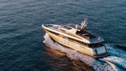 128ft Jongert yacht SMOOTH OPERATOR — exterior