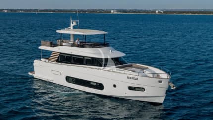 66ft Azimut yacht SOUL — exterior