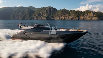 88ft Riva yacht SPACE COWBOY — exterior