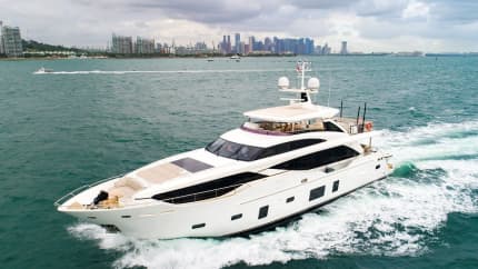 100ft PRINCESS YACHTS yacht SPIRIT OF ELIJAH u2014 exterior