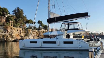 50ft Lagoon yacht STAR TREYK — exterior