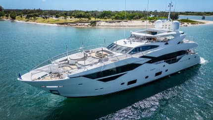 115ft Sunseeker yacht SUNSET — exterior