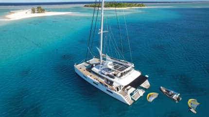 62ft Lagoon yacht ZEN QUEST — exterior