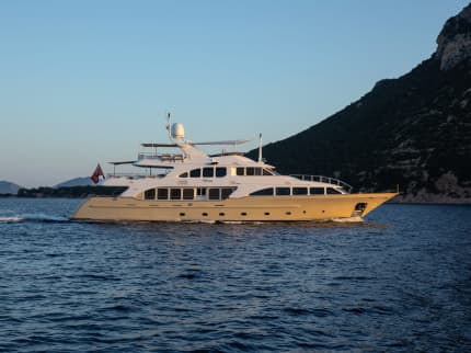 VIRTUE 120ft Benetti luxury yacht charter - profile view