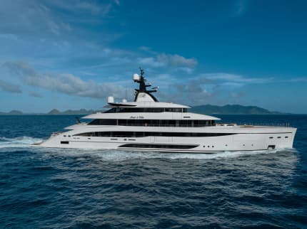 AMOR À VIDA 220ft CRN superyacht charter - profile view