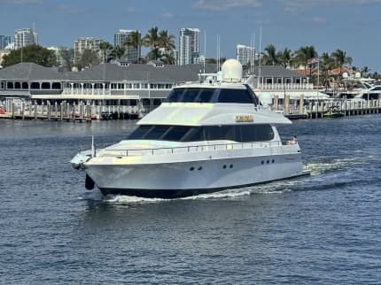 DARE TO DREAM 80ft Lazzara Yachts sold superyacht - profile view