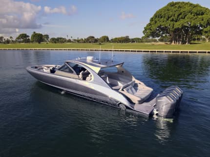 MYSTIC M5200 52ft Mystic luxury yacht for sale - profile view