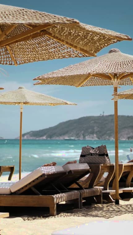 St Tropez luxury yacht charter