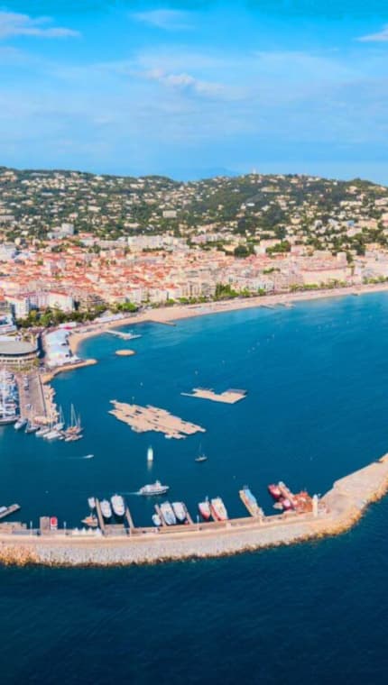Cannes luxury yacht charter