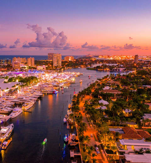 Harbor marina | Moran Yacht & Ship