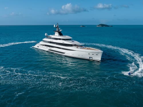 AMOR À VIDA 220ft CRN new build superyacht - profile view
