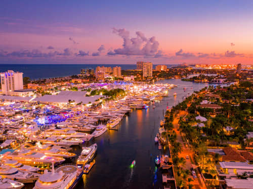 Harbor marina | Moran Yacht & Ship