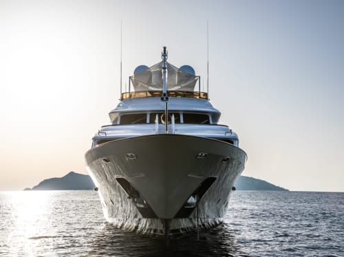 VIRTUE 120ft Benetti luxury motor yacht - bow view