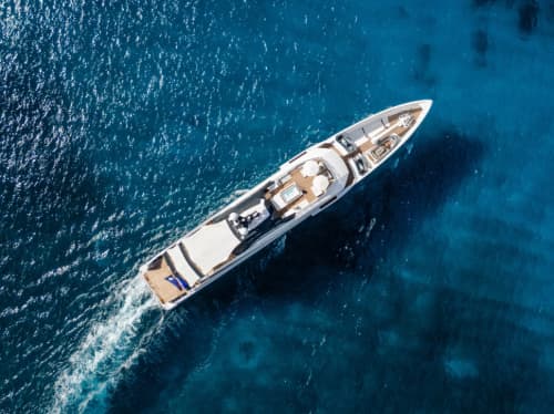 How to book a luxury yacht charter