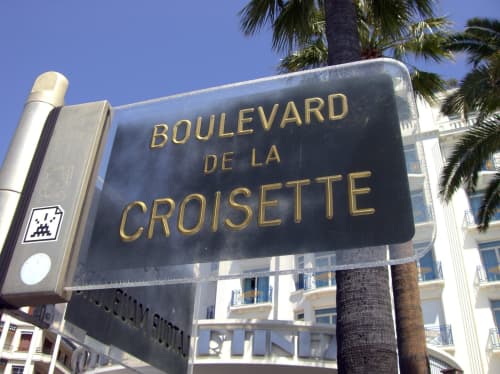 Cannes luxury yacht charter