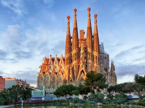 Barcelona luxury yacht charter