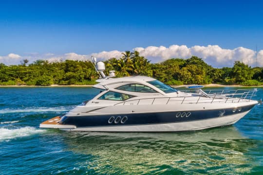 New CA: 540 SPORT COUPE – 54Ft (17m) Cruisers Yachts, 2013