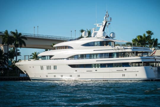AURORA – 200 Ft. (61m) Lurssen – SOLD!