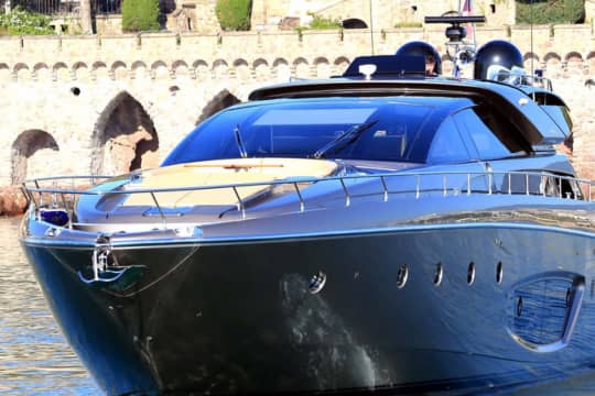 SALES UPDATE 86 RIVA DOMINO – 87′ (26m) Riva