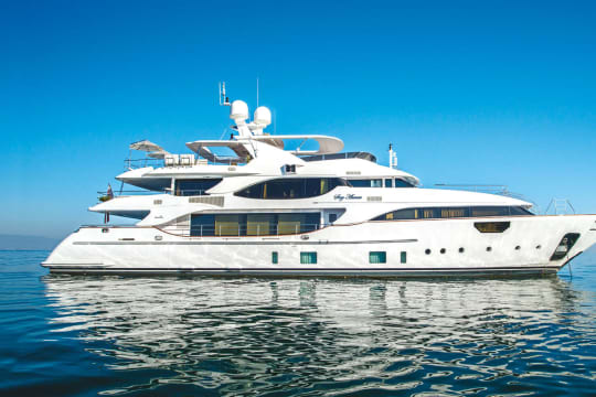 Major Price Reduction! SOY AMOR – 137Ft (42m) Benetti