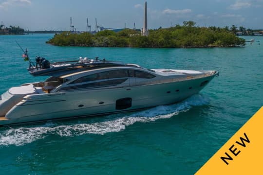 high-performance yacht Pershing GROOT for sale